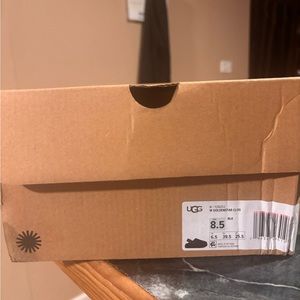 Ugg women goldenstar clog